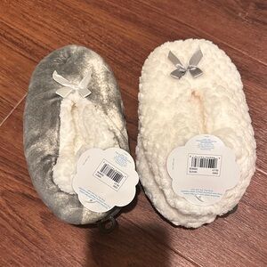 Cozy Gray and White Slipper socks with Bows